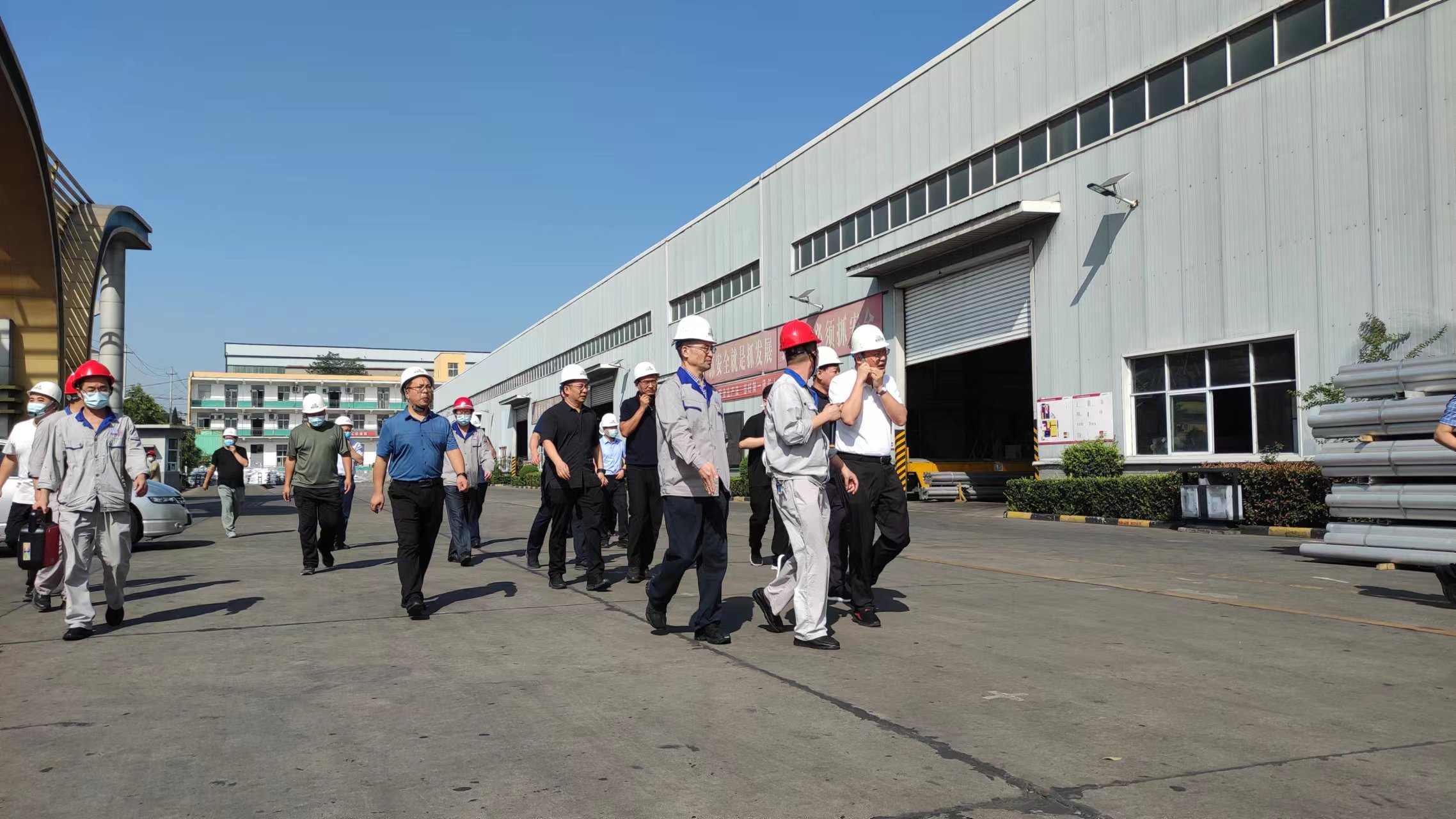 1663814989802918.jpg 鄭州市應(yīng)急管理局主要領(lǐng)導(dǎo)1.jpg